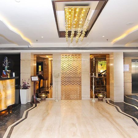 Oyo 12496 Skyotel Lucknow Luaran gambar